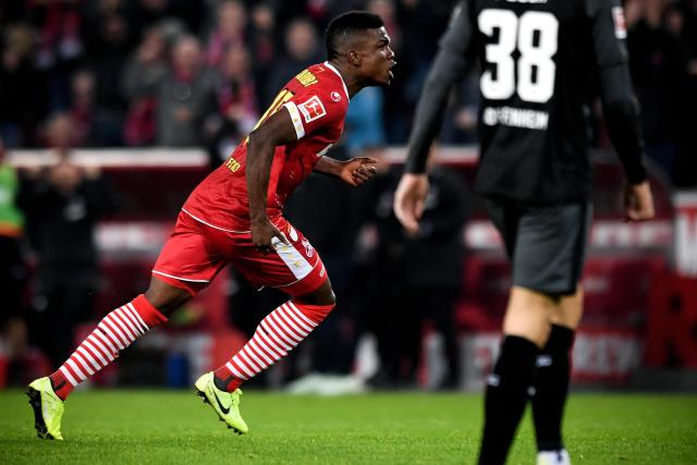 尤文官方：青年队20岁中卫费利佩十字韧带受伤