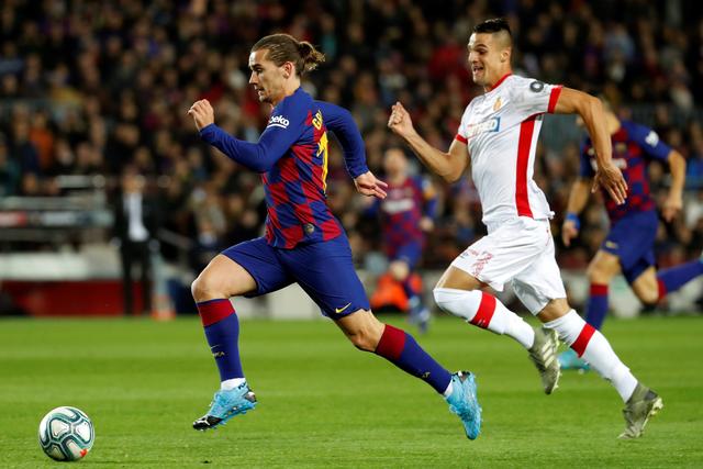 文班34+13+11马刺险胜国王 独行侠力克开拓者